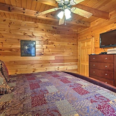 Pigeon Forge Cabin With Hot Tub, Grill And Pool Table! Villa Sevierville Ngoại thất bức ảnh
