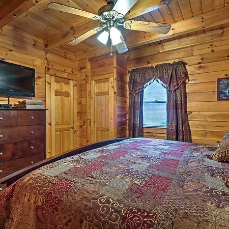 Pigeon Forge Cabin With Hot Tub, Grill And Pool Table! Villa Sevierville Ngoại thất bức ảnh