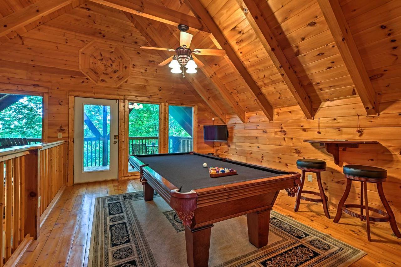 Pigeon Forge Cabin With Hot Tub, Grill And Pool Table! Villa Sevierville Ngoại thất bức ảnh