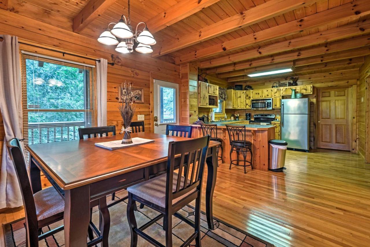 Pigeon Forge Cabin With Hot Tub, Grill And Pool Table! Villa Sevierville Ngoại thất bức ảnh