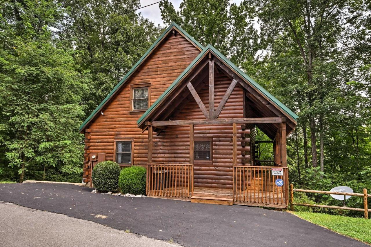 Pigeon Forge Cabin With Hot Tub, Grill And Pool Table! Villa Sevierville Ngoại thất bức ảnh