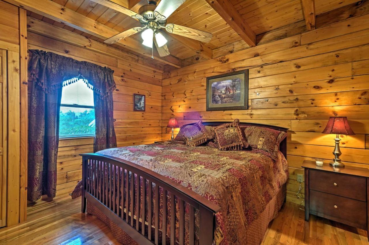 Pigeon Forge Cabin With Hot Tub, Grill And Pool Table! Villa Sevierville Ngoại thất bức ảnh