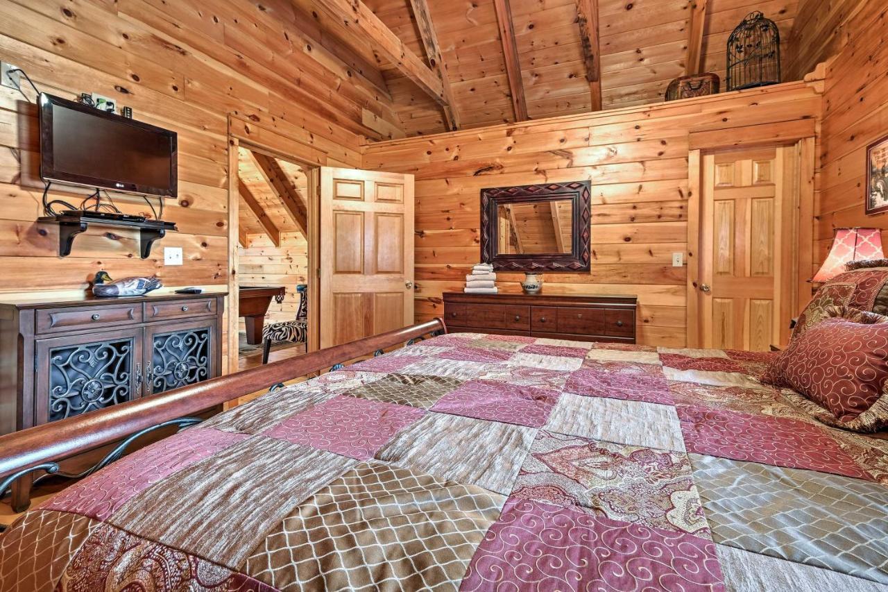 Pigeon Forge Cabin With Hot Tub, Grill And Pool Table! Villa Sevierville Ngoại thất bức ảnh