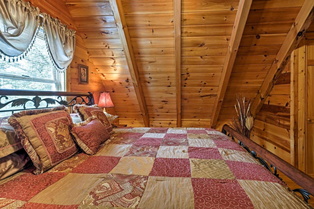 Pigeon Forge Cabin With Hot Tub, Grill And Pool Table! Villa Sevierville Ngoại thất bức ảnh